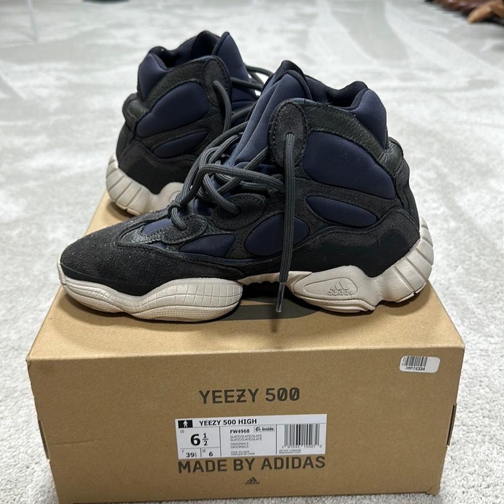 Yeezy 500